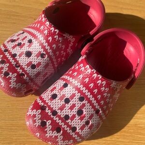 Crocs Kids Red Holiday Sweater Christmas winter pattern
Size C11 unisex
